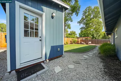 1555 Violet Way, Pleasant Hill, CA 94523 - Photo 36