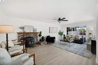 25353 Calaroga Ave, Hayward, CA 94545 - Photo 18