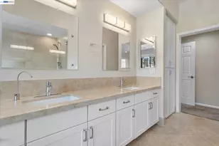 7081 Elverton Dr, Oakland, CA 94611 - Photo 76