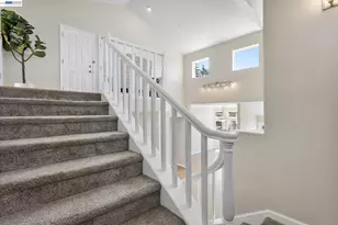 7081 Elverton Dr, Oakland, CA 94611 - Photo 12