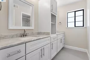 7081 Elverton Dr, Oakland, CA 94611 - Photo 58