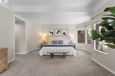 7081 Elverton Dr, Oakland, CA 94611 - Photo 82