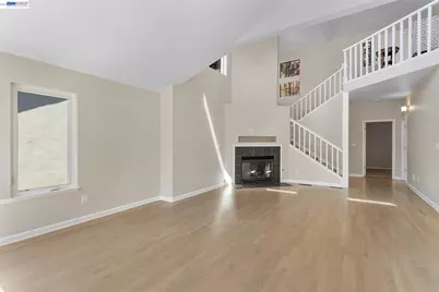 7081 Elverton Dr, Oakland, CA 94611 - Photo 20