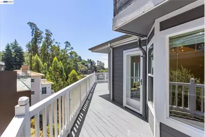 7081 Elverton Dr, Oakland, CA 94611 - Photo 44