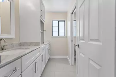 7081 Elverton Dr, Oakland, CA 94611 - Photo 60