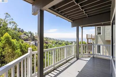 7081 Elverton Dr, Oakland, CA 94611 - Photo 88