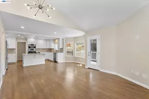 7081 Elverton Dr, Oakland, CA 94611 - Photo 28