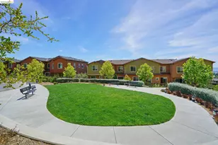 6713 Skyview Dr, Oakland, CA 94605 - Photo 62