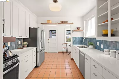 621 Kains Ave, Albany, CA 94706 - Photo 8
