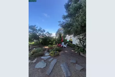 724 Edwards, Crockett, CA 94525 - Photo 18
