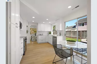 312 Rivercreek Dr, Fremont, CA 94536 - Photo 14