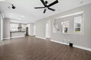 463 Blue Flax Ct, Brentwood, CA 94513 - Photo 2