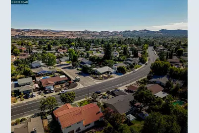 1349 Lexington Way, Livermore, CA 94550 - Photo 72
