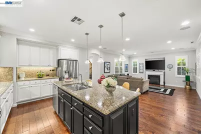 3019 Sweetviolet Dr, San Ramon, CA 94582 - Photo 4
