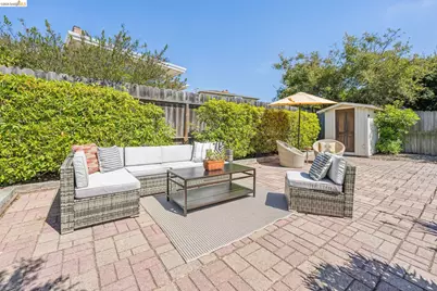 2740 Arlington Blvd, El Cerrito, CA 94530 - Photo 64