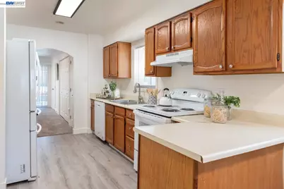 21743 Princeton St. #8, Hayward, CA 94541 - Photo 10