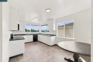 18490 Carlwyn Dr, Castro Valley, CA 94546 - Photo 16