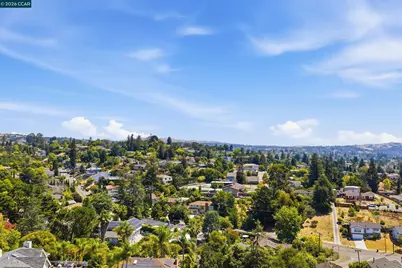 18490 Carlwyn Dr, Castro Valley, CA 94546 - Photo 8