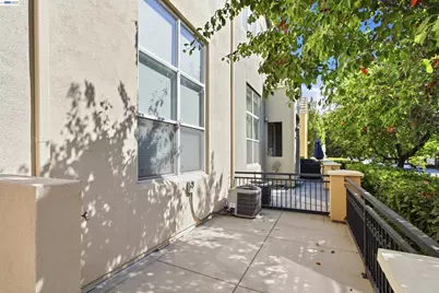 37 Esfahan Dr, San Jose, CA 95111 - Photo 2