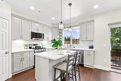 37 Esfahan Dr, San Jose, CA 95111 - Photo 12