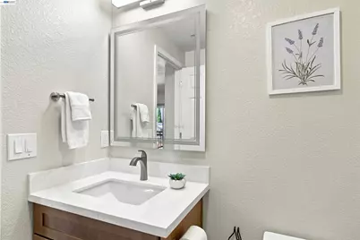37 Esfahan Dr, San Jose, CA 95111 - Photo 20