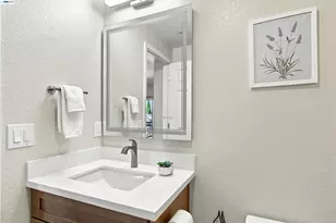 37 Esfahan Dr, San Jose, CA 95111 - Photo 20