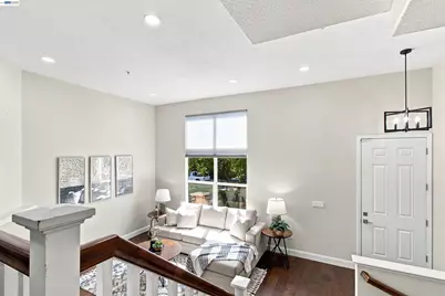 37 Esfahan Dr, San Jose, CA 95111 - Photo 8