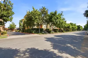 37 Esfahan Dr, San Jose, CA 95111 - Photo 44