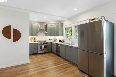 4811 Webster St, Oakland, CA 94609 - Photo 18