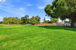 36267 Toulon Pl, Newark, CA 94560 - Photo 32