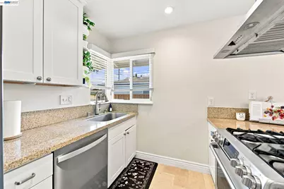 36267 Toulon Pl, Newark, CA 94560 - Photo 10
