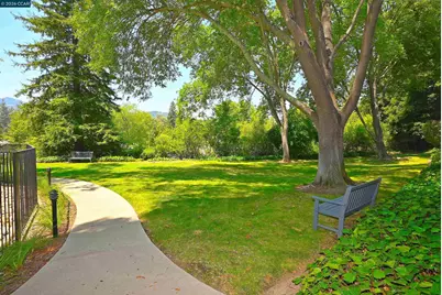 110 Alamo Sq, Alamo, CA 94507 - Photo 40
