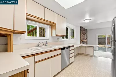 2254 Center Ave, Martinez, CA 94553 - Photo 12