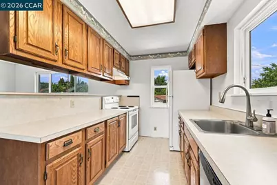 2254 Center Ave, Martinez, CA 94553 - Photo 38