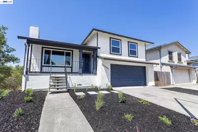 22446 Ralston Ln, Hayward, CA 94541 - Photo 2