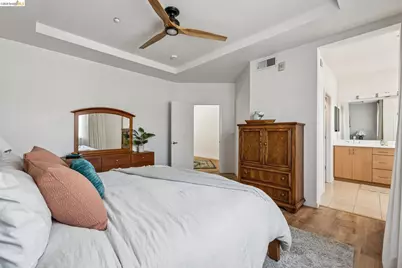 2861 Regatta Dr, Oakland, CA 94601 - Photo 30