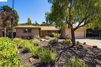 12 Teakwood Ct, San Rafael, CA 94901 - Photo 2