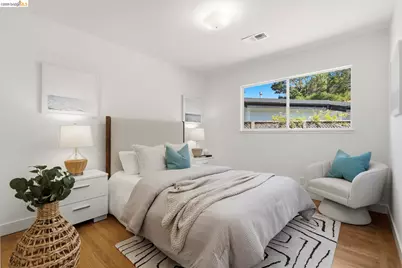 12 Teakwood Ct, San Rafael, CA 94901 - Photo 28