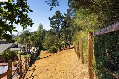 12 Teakwood Ct, San Rafael, CA 94901 - Photo 46