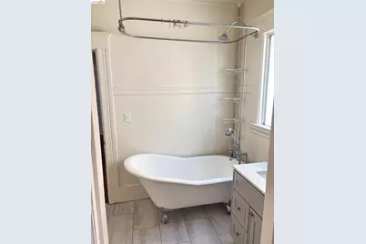 1074 43rd St, Emeryville, CA 94608 - Photo 10
