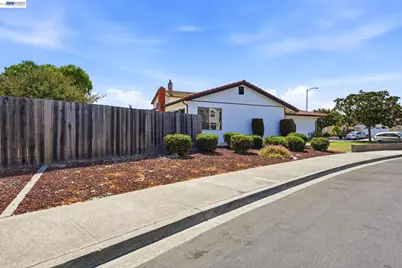 2467 Hibiscus Dr, Hayward, CA 94545 - Photo 40