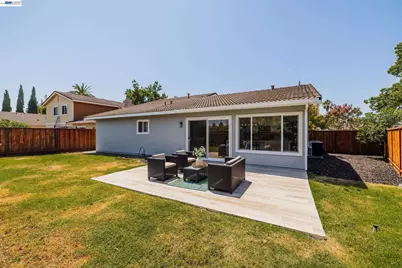 33457 Caliban Dr, Fremont, CA 94555 - Photo 26
