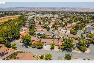 33457 Caliban Dr, Fremont, CA 94555 - Photo 34