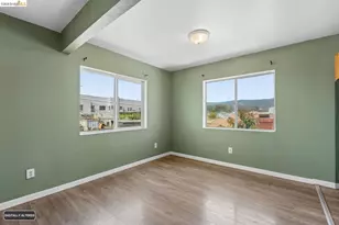 2562 60th Ave, Oakland, CA 94605 - Photo 8