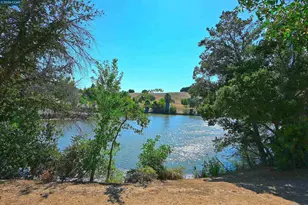 4836 Boxer Blvd, Concord, CA 94521 - Photo 32
