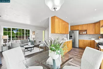 2710 Broadmoor Ave, Concord, CA 94520 - Photo 10