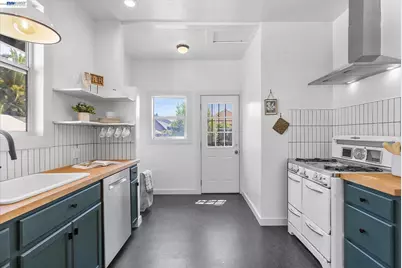 2118 107th Ave, Oakland, CA 94603 - Photo 24