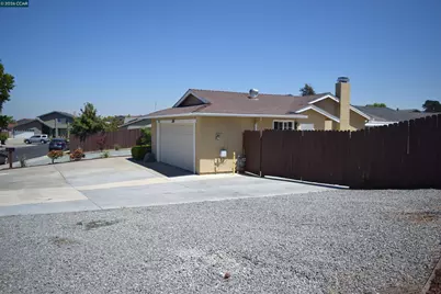 1131 Langlie Ct, Rodeo, CA 94572 - Photo 32