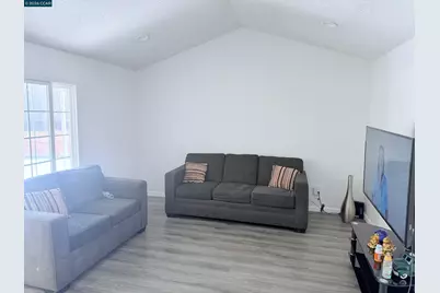 1131 Langlie Ct, Rodeo, CA 94572 - Photo 10