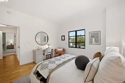 711 Walker Ave #202, Oakland, CA 94610 - Photo 30
